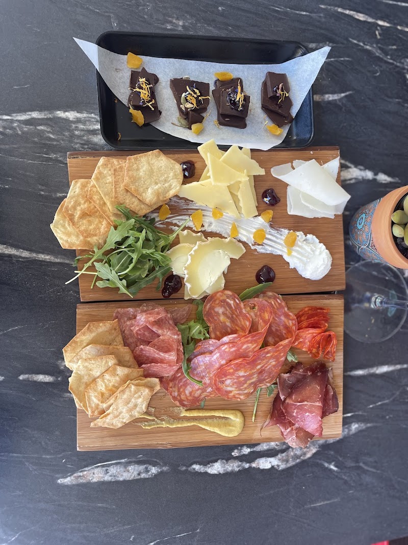 The Wine Collective of Scottsdale, Wine Store, Wine Tasting & Wine Bar photo 3
