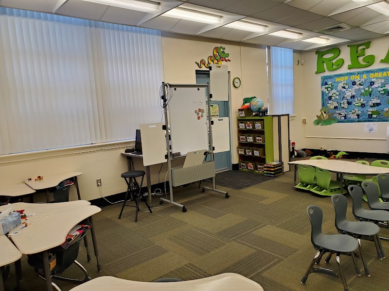 Elisa Nelson Elementary photo 2