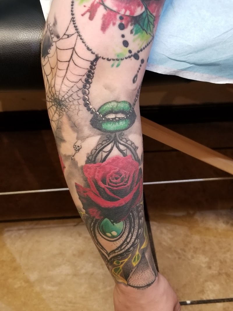 Tattoo Co photo 5