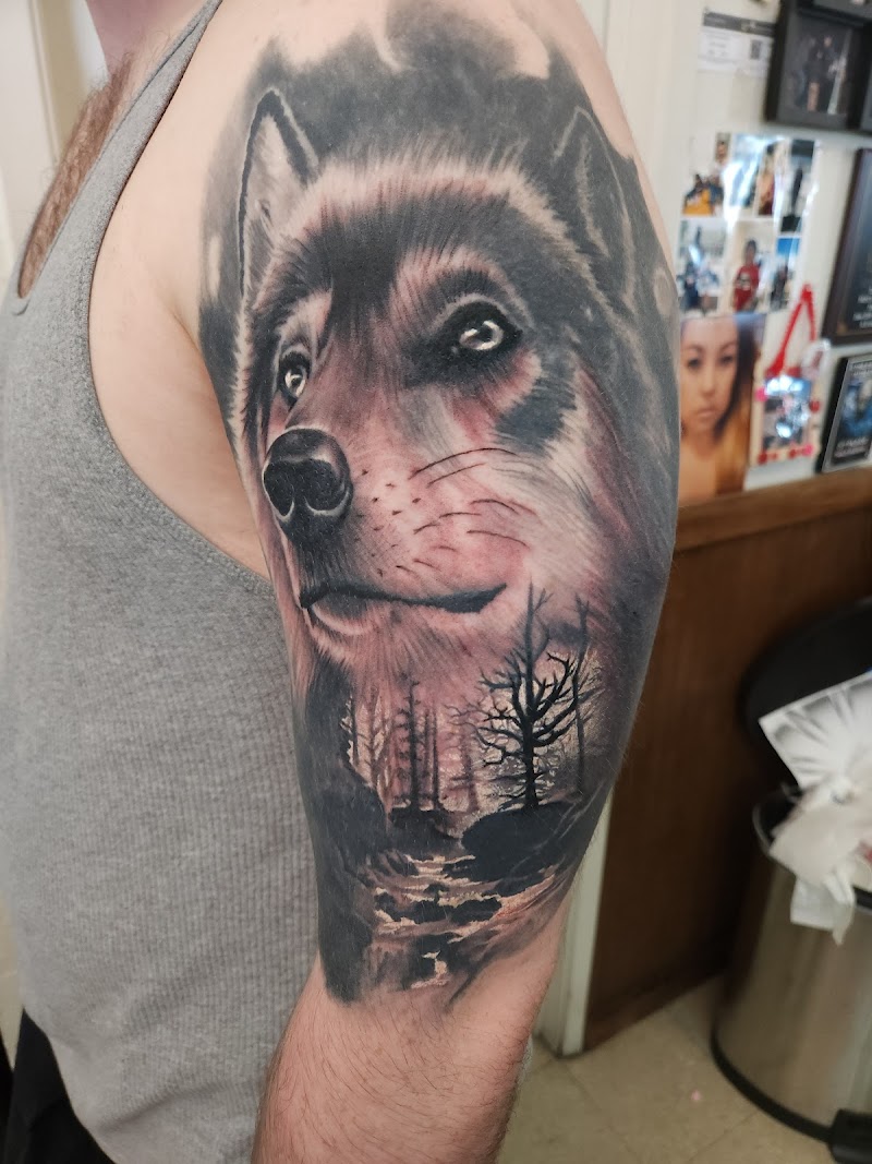 Tattoo Co photo 3