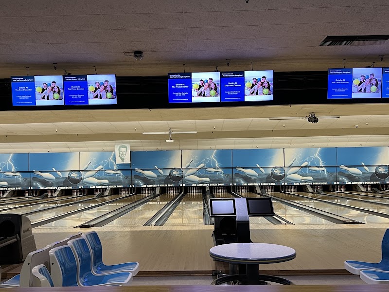 Photo of Earl Anthony's Dublin Bowl