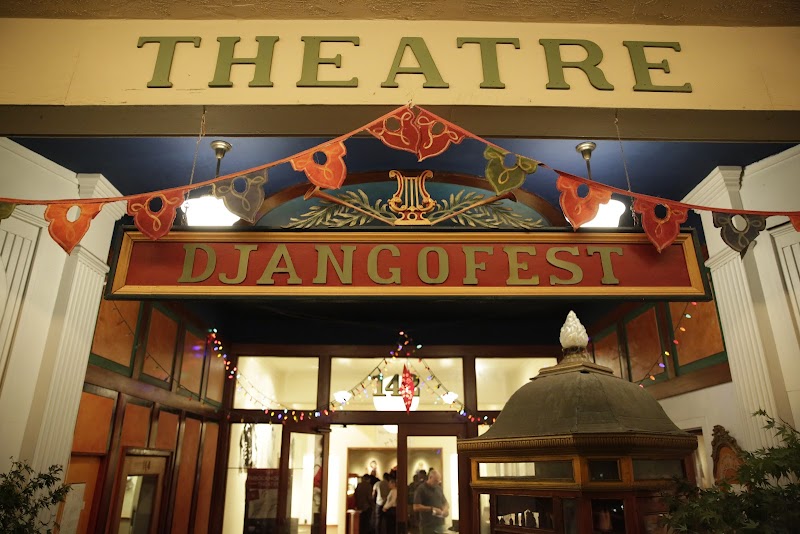 142 Throckmorton Theatre photo 3