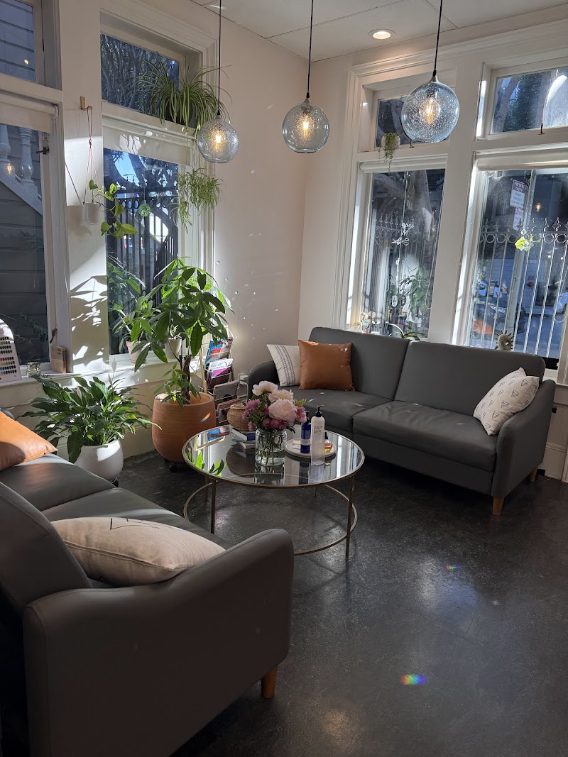 camellia salon photo 3