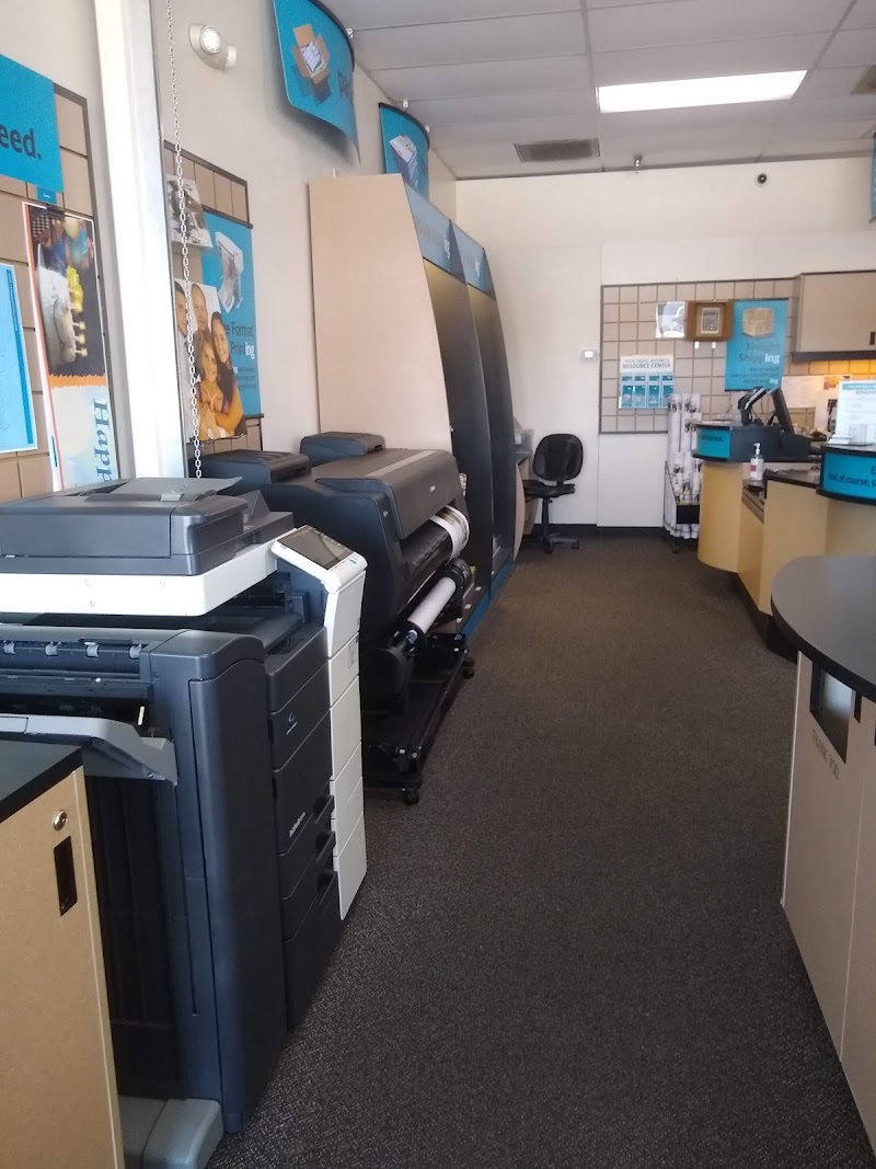 The UPS Store photo 3