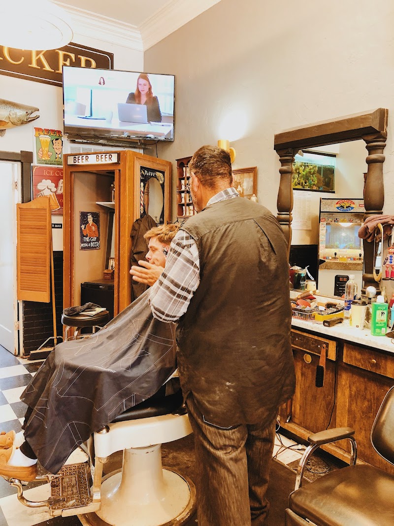 Bushwacker Barbers photo 2