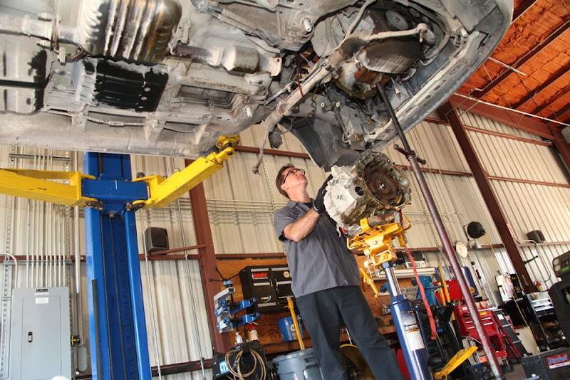 Mike's West Coast Auto Repair photo 4