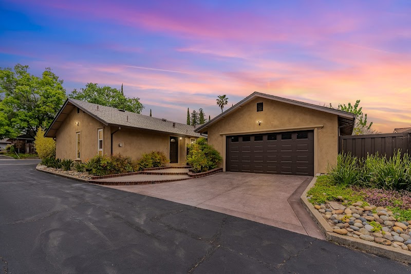 Cameron Chatterton, REALTOR | Chatterton Homes Group photo 2