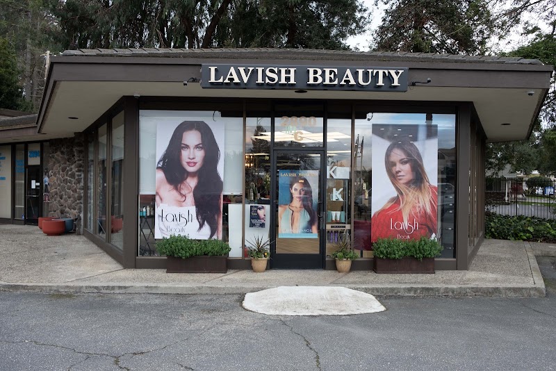 Lavish Beauty photo 3