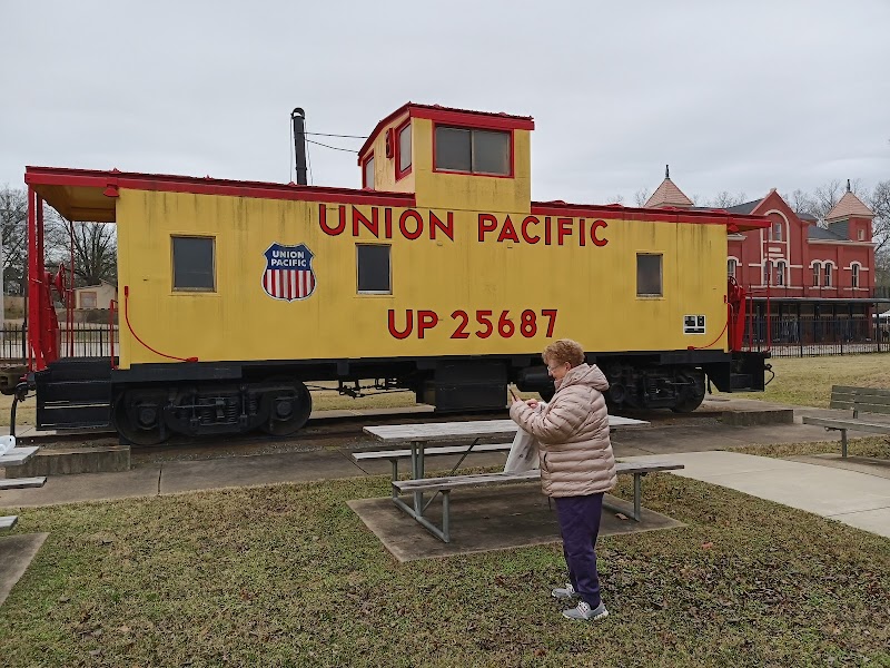 Marshall, TX (MHL) photo 2