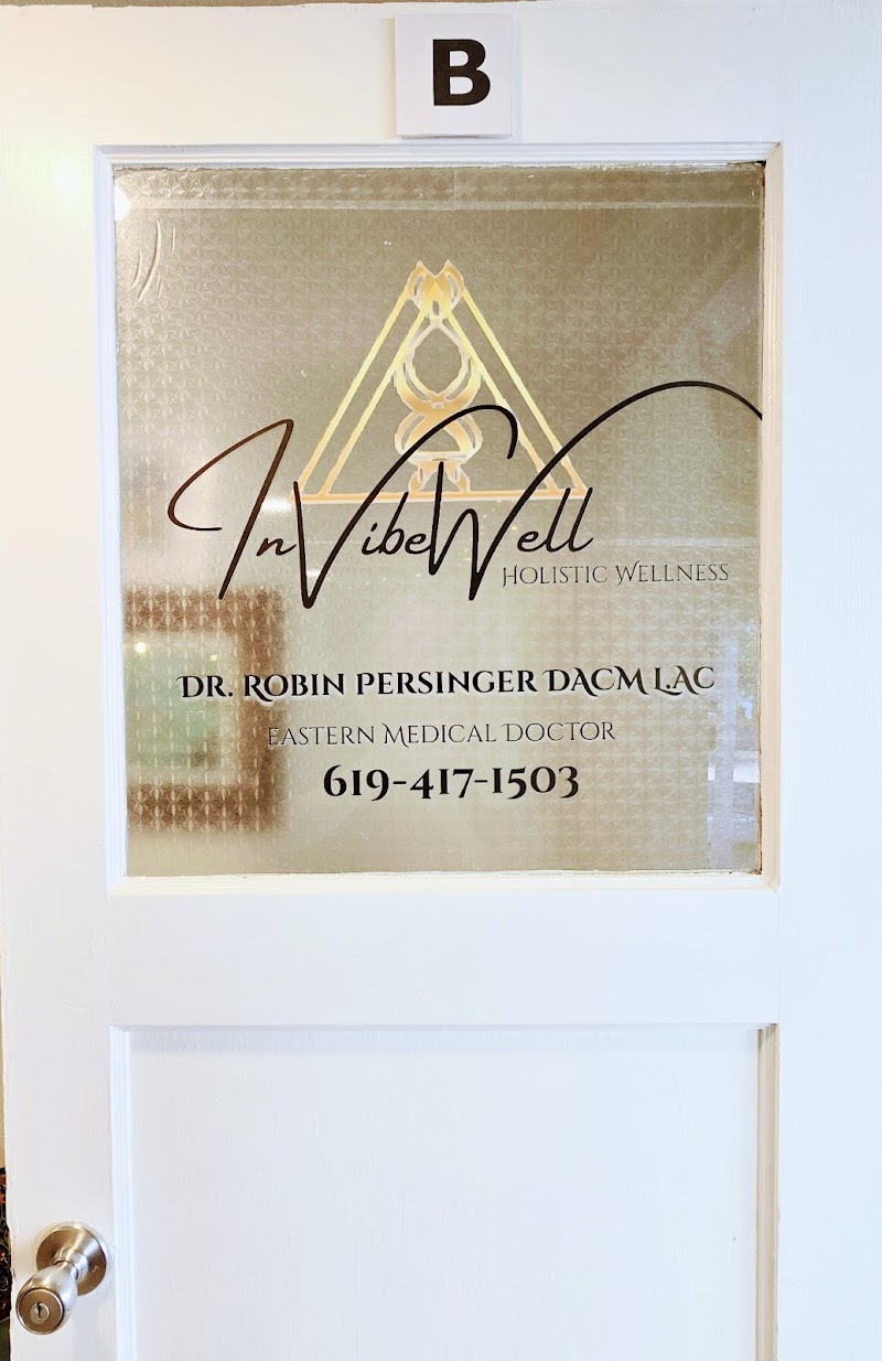 Dr. Robin Persinger DACM-Acupuncture, Facial Rejuvenation, Holistic Wellness photo 3