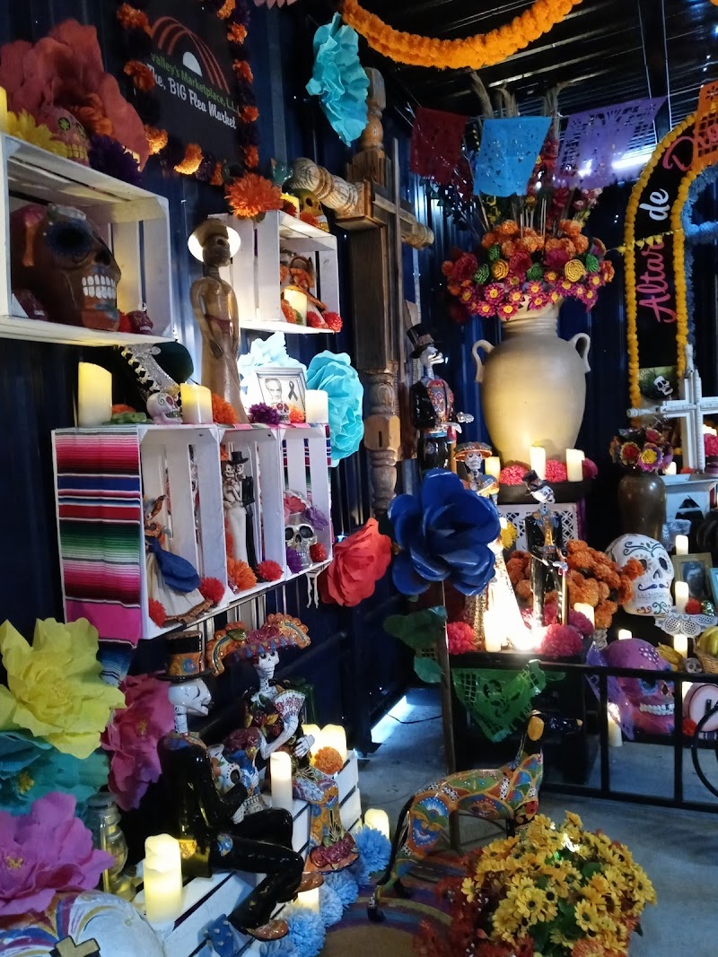 Mercadome Flea Market and Alamo Dance Hall photo 3