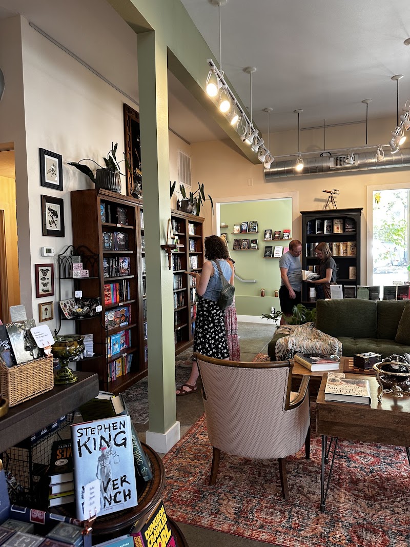 The Quill & Candle Bookshop photo 4