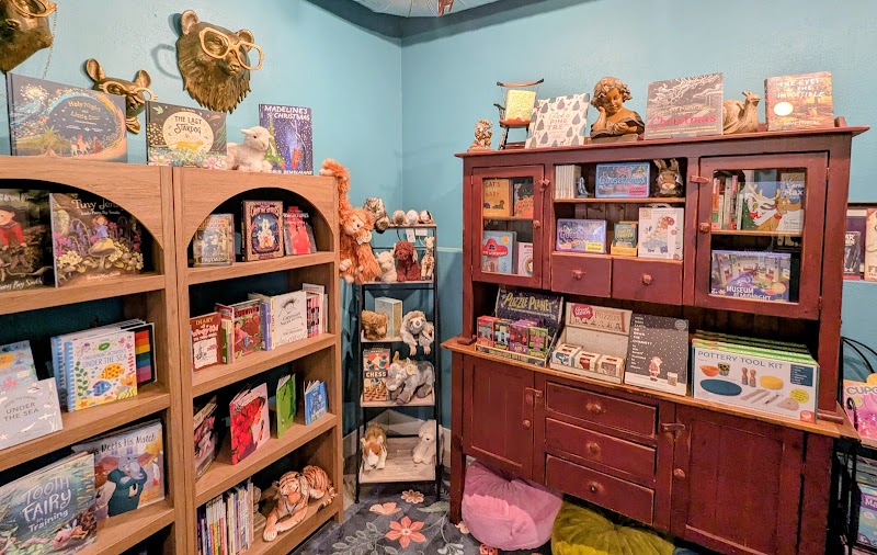 The Quill & Candle Bookshop photo 2