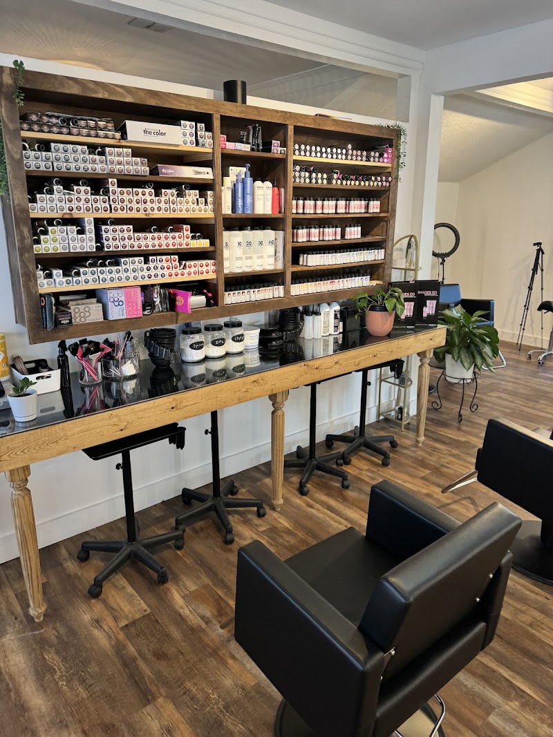 Salon Cypress photo 5