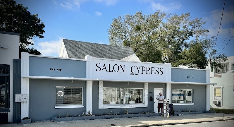 Salon Cypress photo 2
