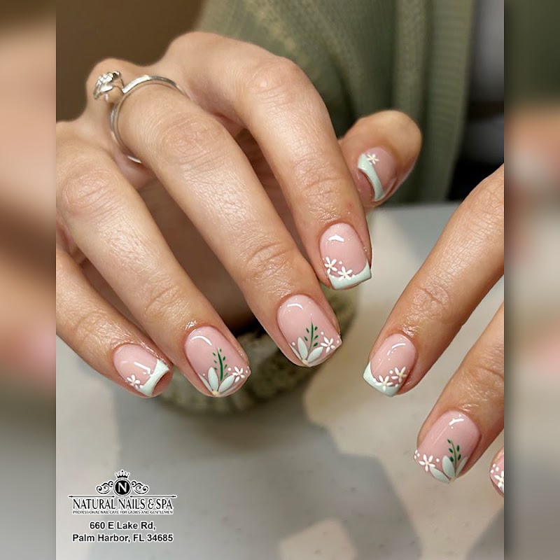 Natural Nails & Spa photo 2