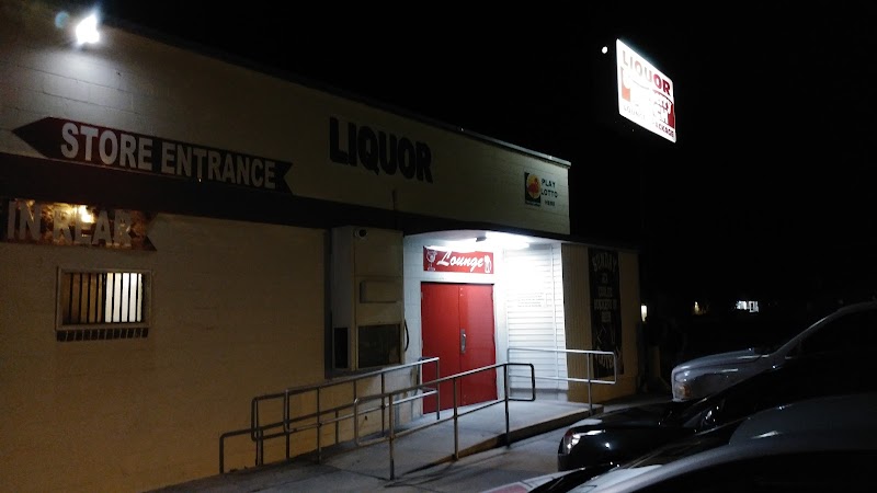 Strawberry Patch Package and Lounge photo 4