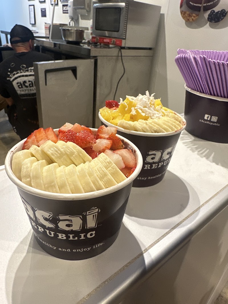 Acai Republic - Burbank photo 5