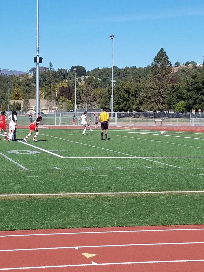 Photo of Healdsburg High School