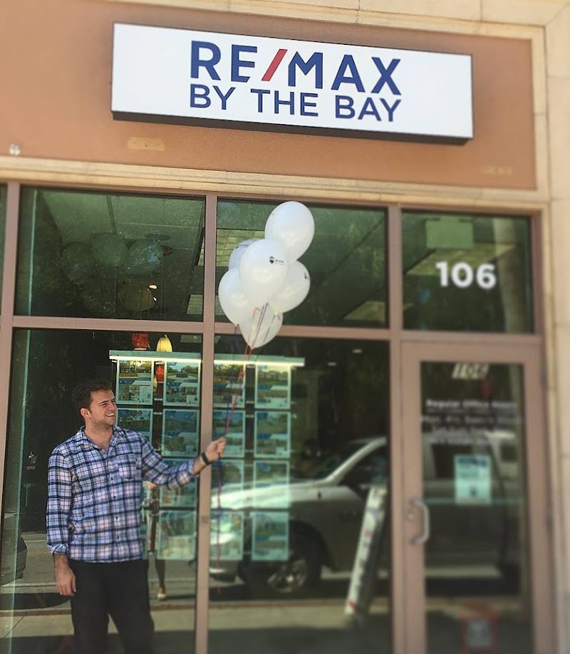 Photo of RE/MAX By The Bay