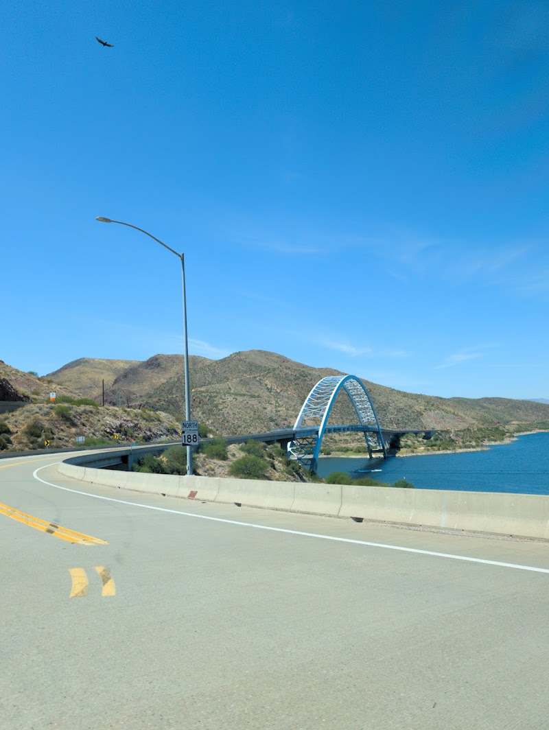 Roosevelt Lake Bridge photo 4