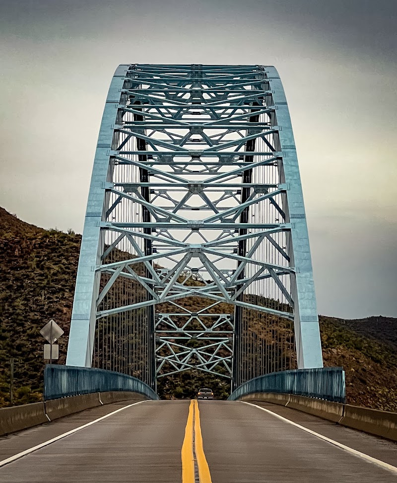 Roosevelt Lake Bridge photo 5