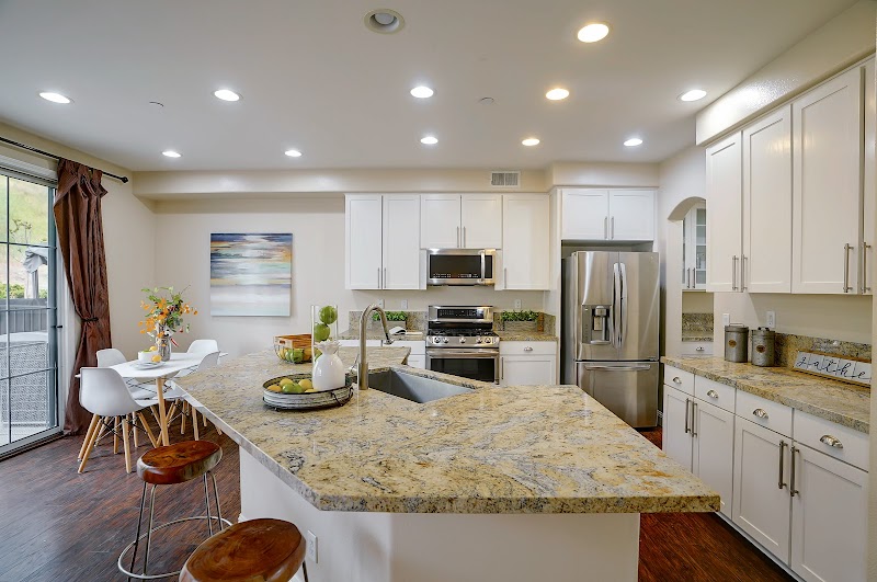 Jori Mayer, REALTOR | Dufur Mayer Group photo 5