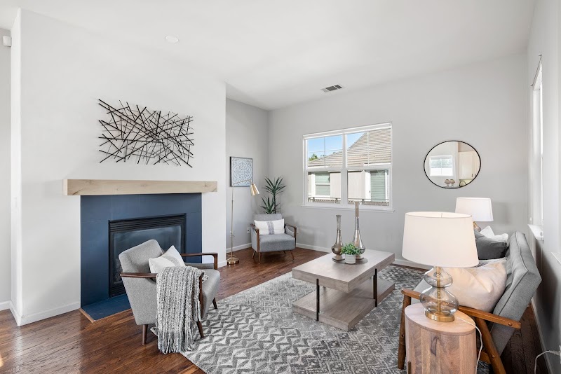 Jori Mayer, REALTOR | Dufur Mayer Group photo 2