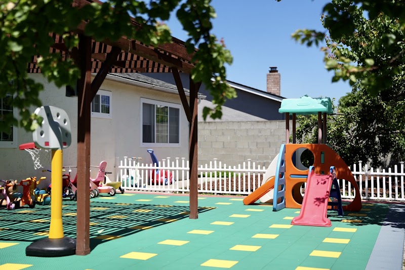 Tiny Tots Daycare&Preschool 星星托兒園 photo 2