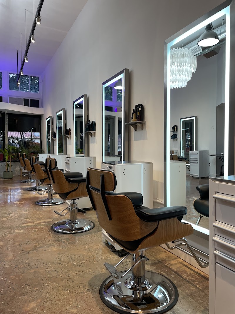 Salon 96 Throckmorton photo 2