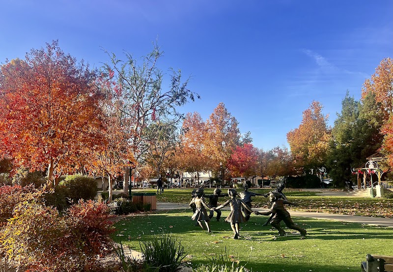 The Grove photo 2
