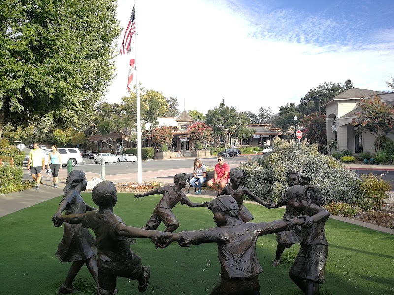 The Grove photo 5