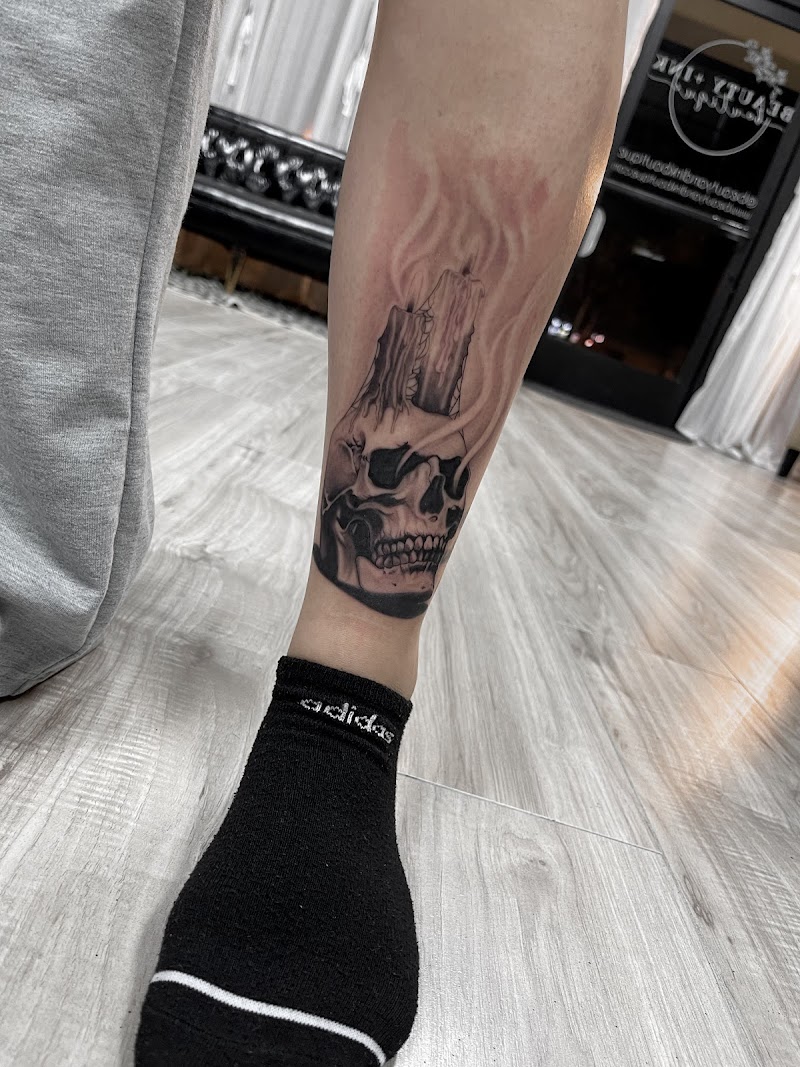 Photo of Eveyy Tattoo