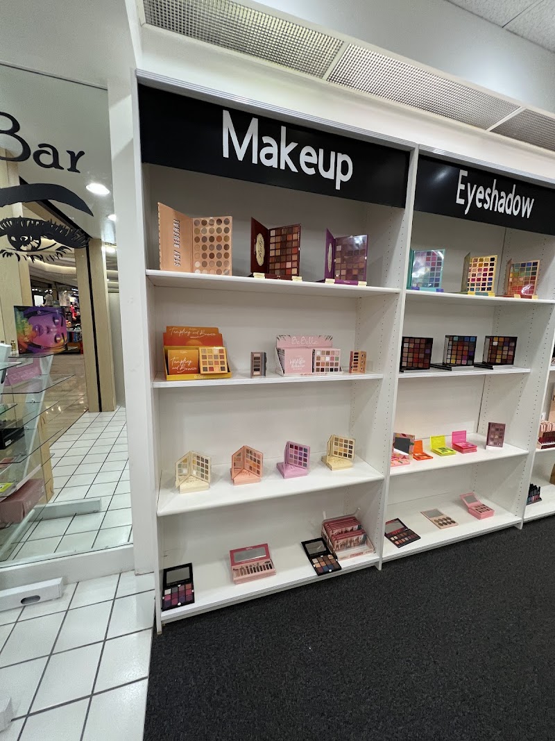 Lis Cosmetics photo 3
