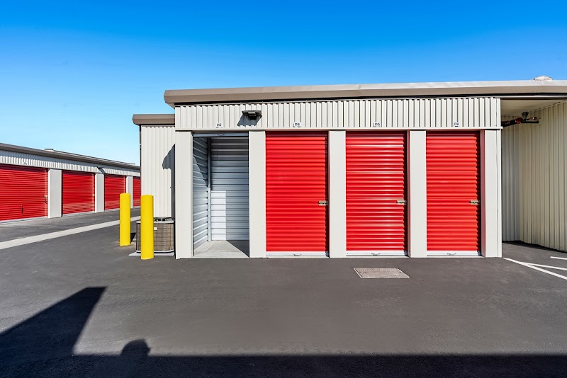 StorQuest Express - Self Service Storage photo 4