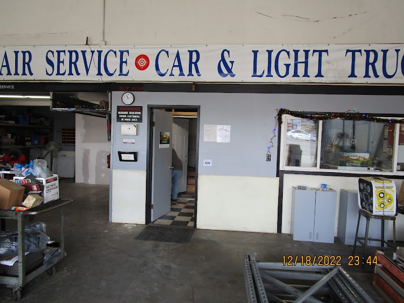 Redwood Road Auto Repair photo 4