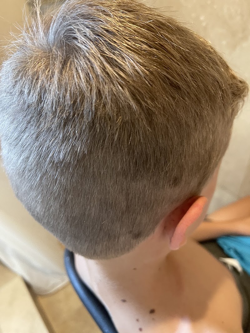 Perfections Hair Salon photo 3