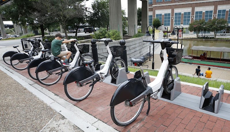 RVA Bike Share: Canal Walk photo 2