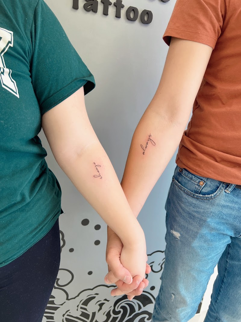 Honeybee Tattoo photo 4