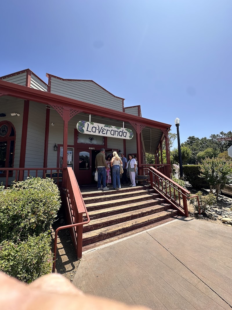 La Veranda Cafe photo 4