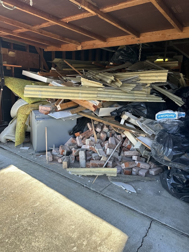 Wally's Moving & Junk Removal Services photo 4