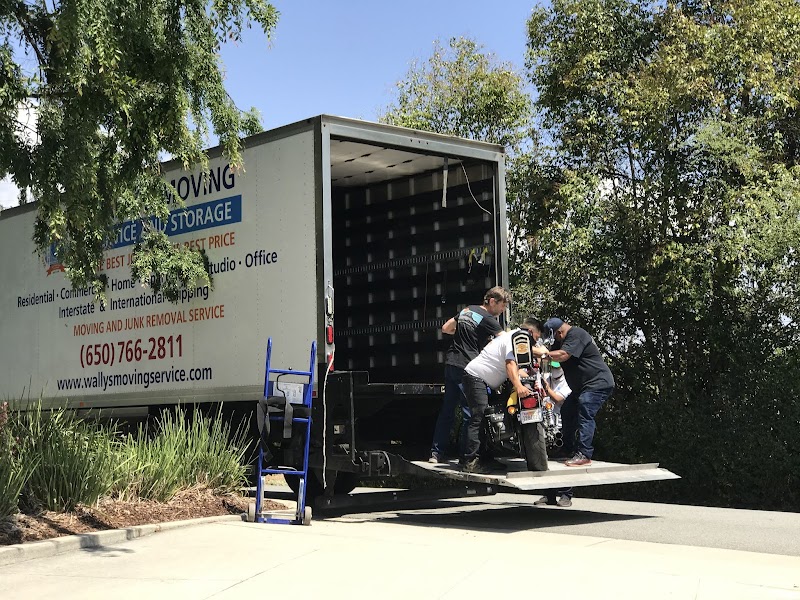 Wally's Moving & Junk Removal Services photo 2