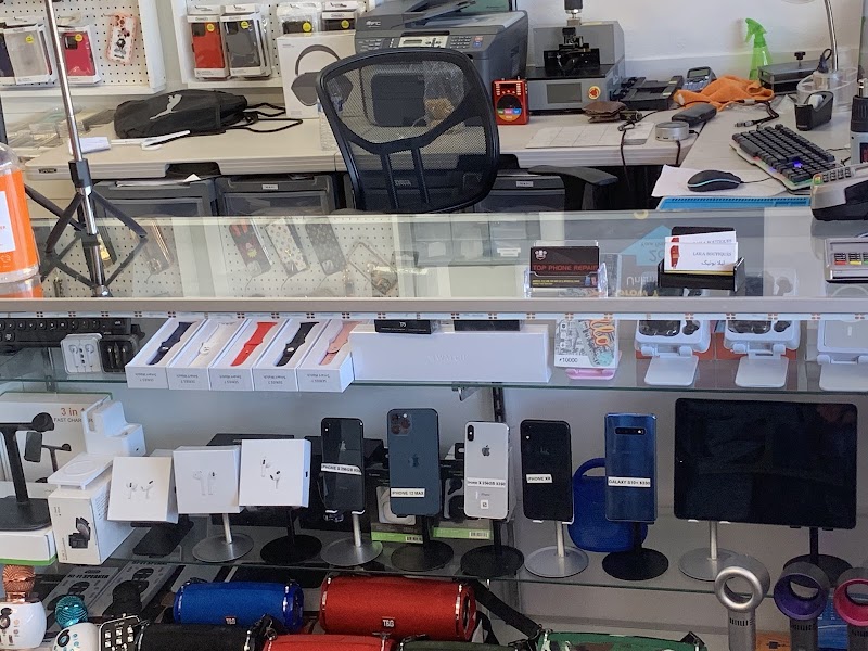 Top Phone Repair & Laila Boutique - Cell Phone Repair & Screen Replacements photo 4