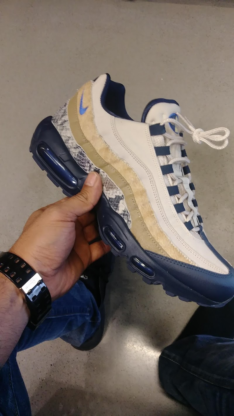 Nike Factory Store - Winter Garden photo 4
