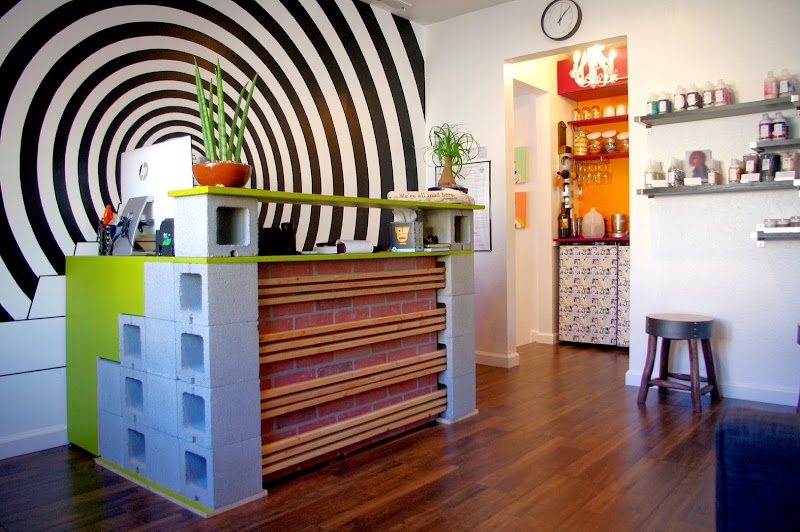 The MadHouse Salon photo 3