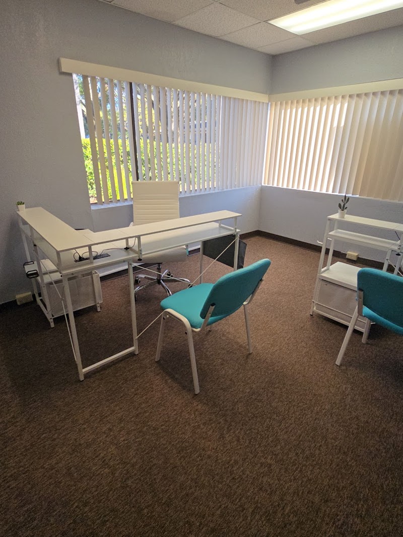 SHARED OFFICE SPACE HUB - Single Person Private Office and Team Suites Available. Month to Month. Business Address. Day Pass. photo 5