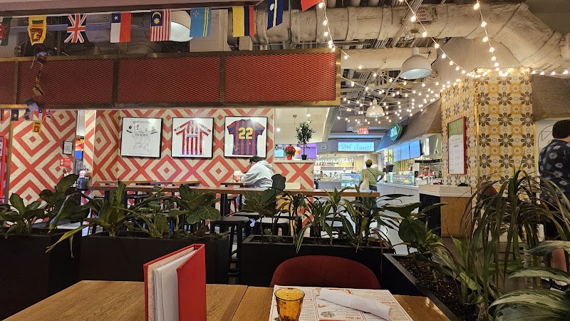 La Barra at Mercado Little Spain photo 5