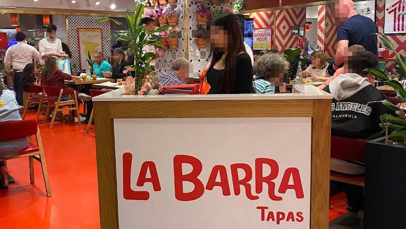La Barra at Mercado Little Spain photo 4