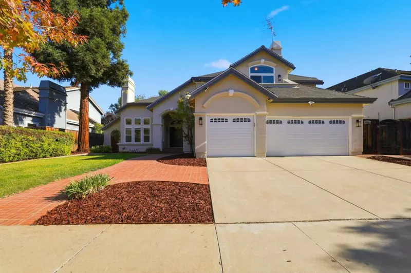 Gurpriit Atwal, Intero Real Estate photo 4