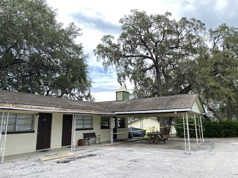 Angelina Lakeside Inn photo 2